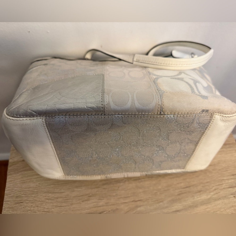 Coach Patchwork White and Silver Rare Tote bag - Picture 11 of 15